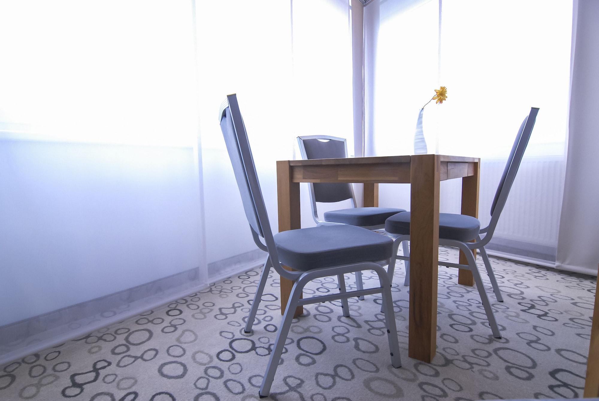 Petul Apart Hotel Am Ruhrbogen Бохум Экстерьер фото