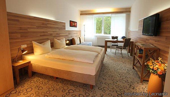 Petul Apart Hotel Am Ruhrbogen Бохум Экстерьер фото