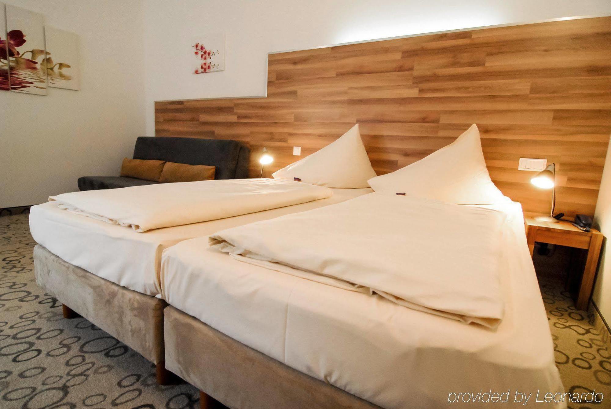 Petul Apart Hotel Am Ruhrbogen Бохум Экстерьер фото